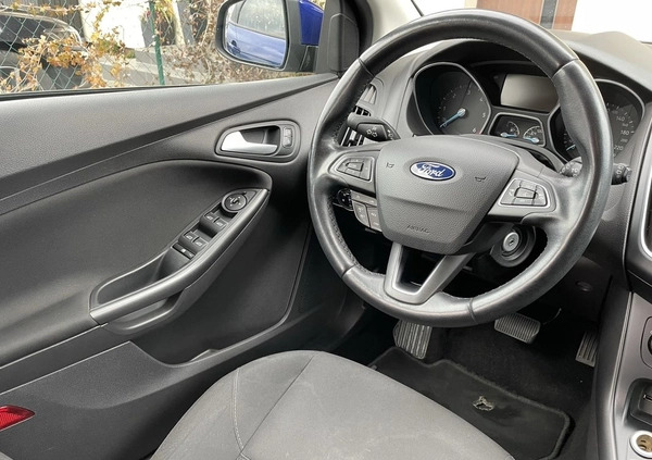 Ford Focus cena 39900 przebieg: 157000, rok produkcji 2016 z Gdańsk małe 154